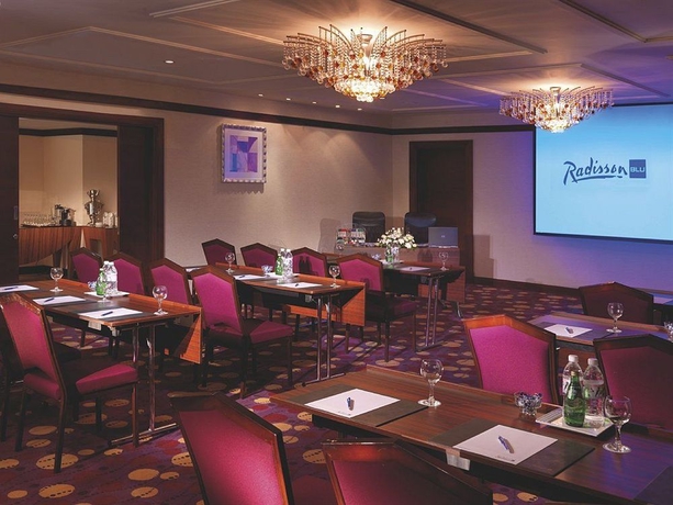 Imagen de los interiores del Hotel Radisson Blu , Jeddah. Foto 14