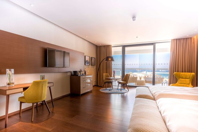 Imagen de la habitación del Hotel Radisson Blu , Larnaca. Foto 5