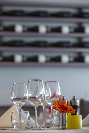 Imagen del bar/restaurante del Hotel Radisson Blu Le Vendome. Foto 2