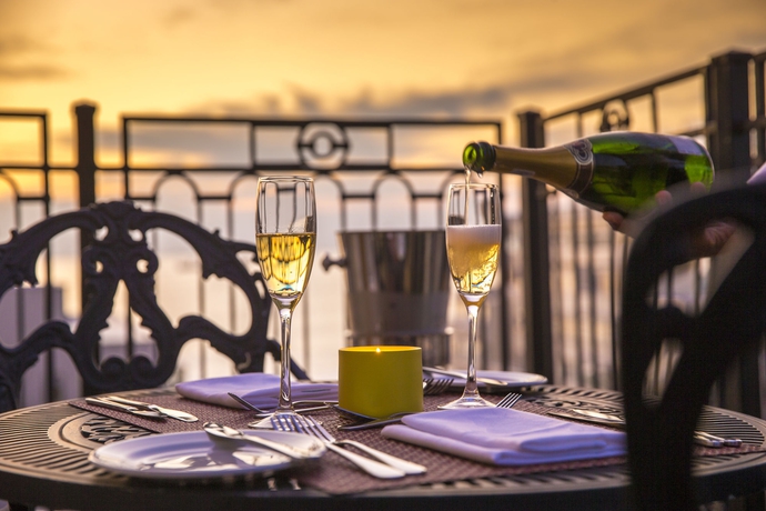 Imagen de la habitación del Hotel Radisson Blu Le Vendome. Foto 5