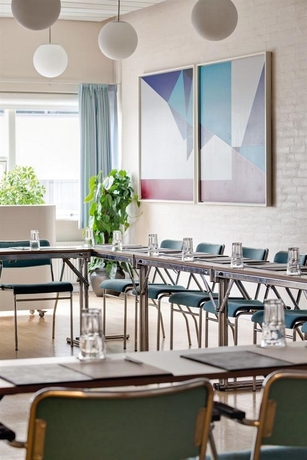 Imagen de los interiores del Hotel Radisson Blu Limfjord Aalborg. Foto 10