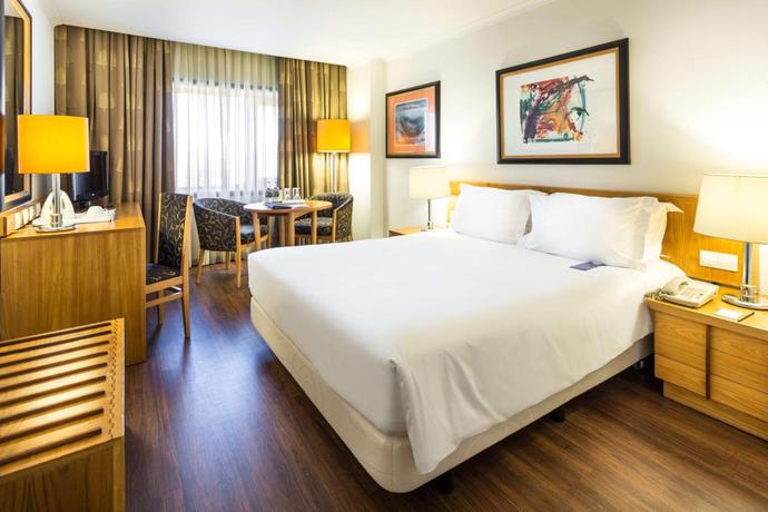 Imagen de la habitación del Hotel Radisson Blu Lisboa. Foto 7