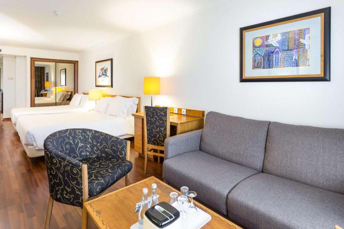 Imagen de la habitación del Hotel Radisson Blu Lisboa. Foto 9