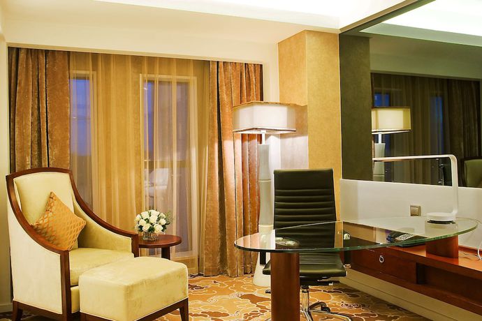 Imagen de la habitación del Hotel Radisson Blu Liuzhou. Foto 7