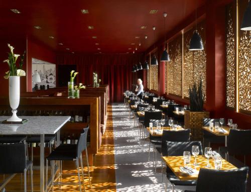 Imagen del bar/restaurante del Hotel Radisson Blu Liverpool. Foto 8