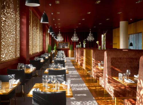 Imagen del bar/restaurante del Hotel Radisson Blu Liverpool. Foto 9