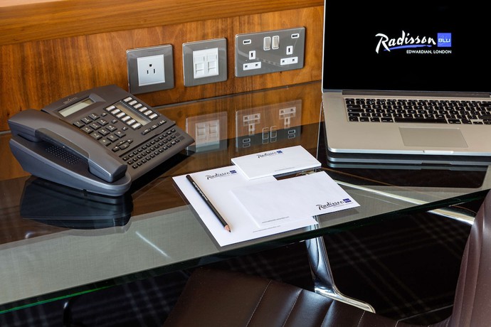 Imagen de la habitación del Hotel Radisson Blu , London Bloomsbury. Foto 4