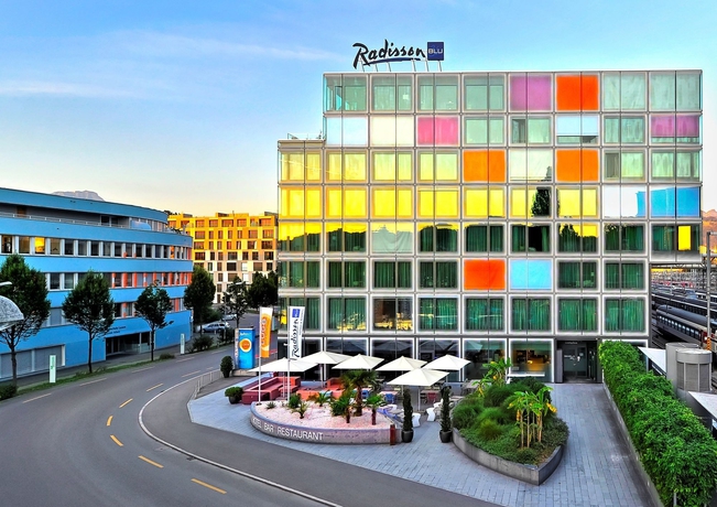 Imagen de los exteriores del Hotel Radisson Blu , Lucerne. Foto 12