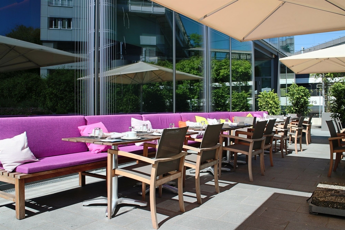 Imagen del bar/restaurante del Hotel Radisson Blu , Lucerne. Foto 3
