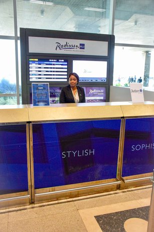 Imagen de los interiores del Hotel Radisson Blu M'Bamou Palace. Foto 18