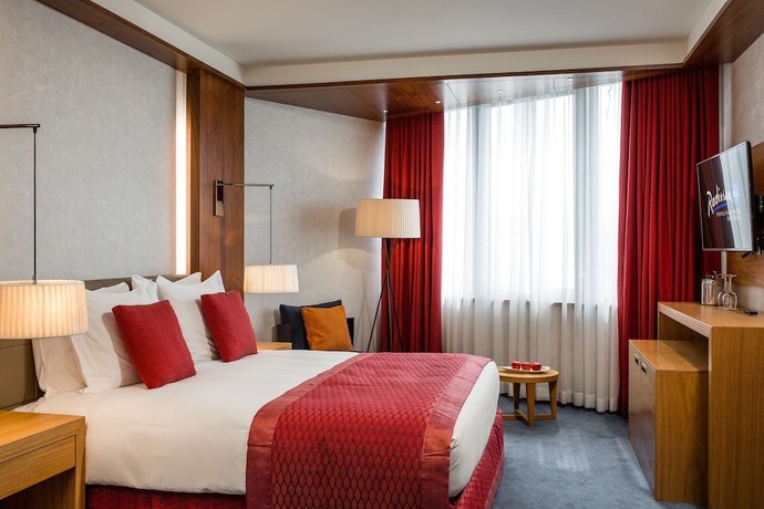 Imagen de la habitación del Hotel Radisson Blu M'Bamou Palace. Foto 7
