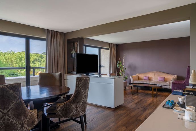 Imagen de la habitación del Hotel Radisson Blu Mammy Yoko , Freetown. Foto 15