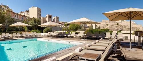Imagen de la piscina del Hotel Radisson Blu , Marseille Vieux Port. Foto 20