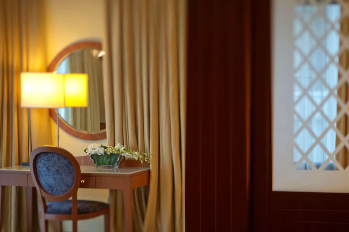 Imagen de la habitación del Hotel Radisson Blu Martinez , Beirut. Foto 6