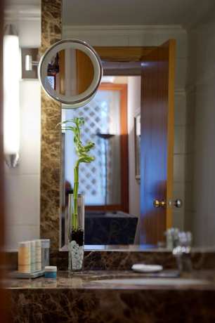 Imagen de la habitación del Hotel Radisson Blu Martinez , Beirut. Foto 11