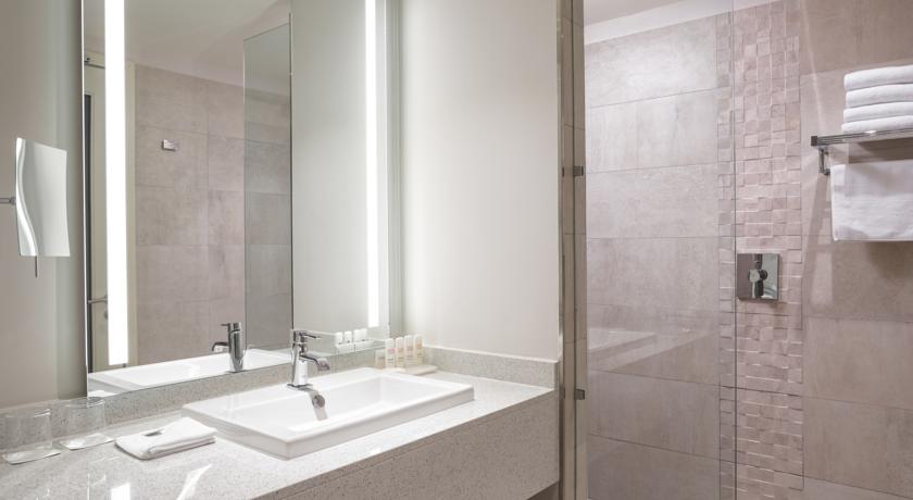 Imagen de la habitación del Hotel Radisson Blu Nairobi Upper Hill. Foto 14