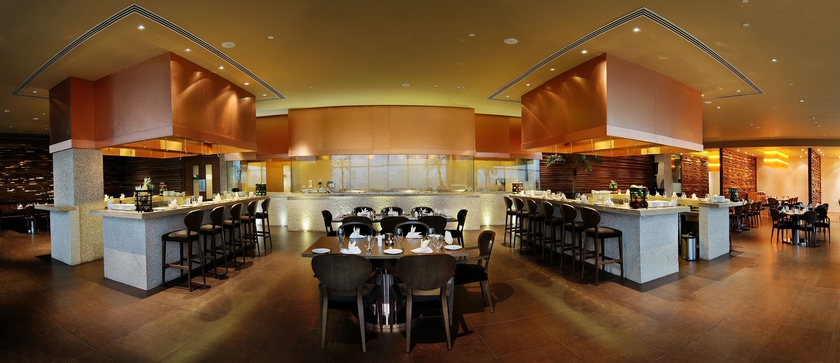 Imagen del bar/restaurante del Hotel Radisson Blu New Delhi Paschim Vihar. Foto 3