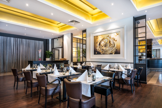 Imagen del bar/restaurante del Hotel Radisson Blu Palace , Spa. Foto 4