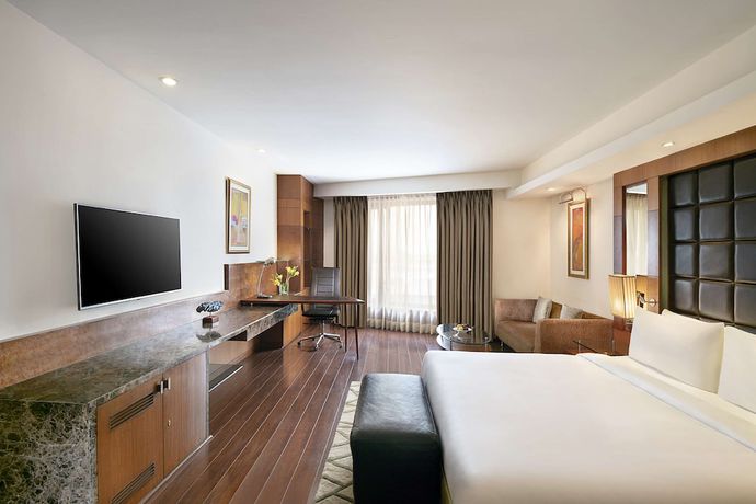 Imagen de la habitación del Hotel Radisson Blu Plaza Delhi Airport. Foto 4