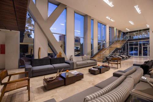 Imagen de los interiores del Hotel Radisson Blu Plaza El Bosque Santiago. Foto 7