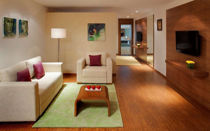 Imagen de la habitación del Hotel Radisson Blu Plaza Hyderabad Banjara Hills. Foto 6