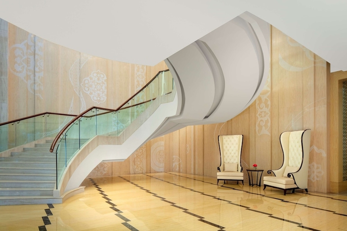 Imagen de los interiores del Hotel Radisson Blu Plaza Mysore. Foto 17