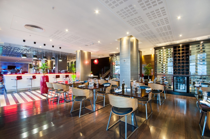 Imagen del bar/restaurante del Hotel Radisson Blu , Port Elizabeth. Foto 5