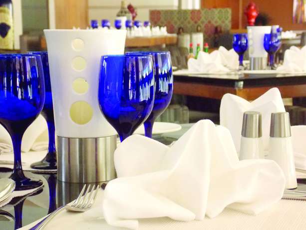 Imagen del bar/restaurante del Hotel Radisson Blu Pune Kharadi. Foto 5