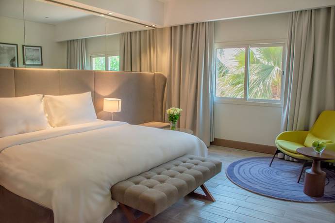 Imagen de la habitación del Hotel Radisson Blu Resort, Al Khobar Half Moon Bay. Foto 8