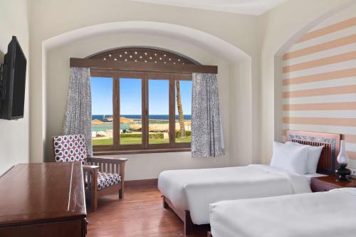 Imagen de la habitación del Hotel Radisson Blu Resort, El Quseir. Foto 20