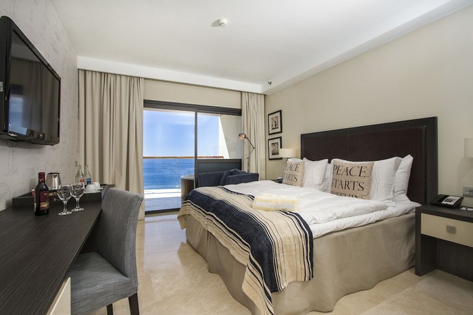 Imagen de la habitación del Hotel Radisson Blu Resort, Gran Canaria. Foto 2