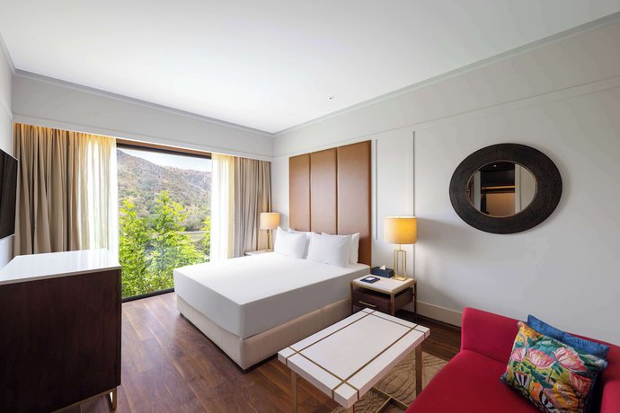 Imagen de la habitación del Hotel Radisson Blu Resort Kumbhalgarh. Foto 3