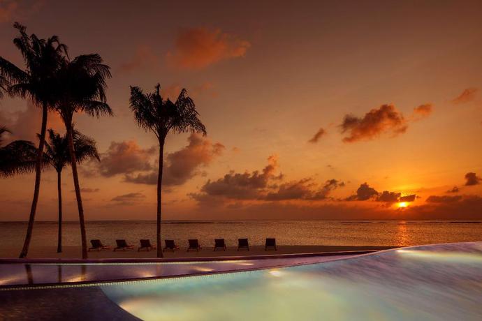 Imagen de la piscina del Hotel Radisson Blu Resort Maldives. Foto 24