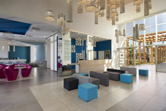 Imagen de los interiores del Hotel Radisson Blu Resort, Saidia Garden. Foto 13