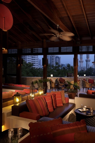 Imagen de los interiores del Hotel Radisson Blu Resort, Sharjah. Foto 10