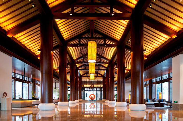 Imagen de los interiores del Hotel Radisson Blu Resort Wetland Park Wuxi. Foto 18