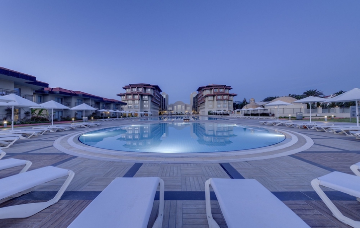 Imagen de la piscina del Hotel Radisson Blu Resort and Spa, Cesme. Foto 16