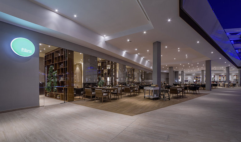 Imagen de los interiores del Hotel Radisson Blu Resort and Spa, Gran Canaria Mogan. Foto 10