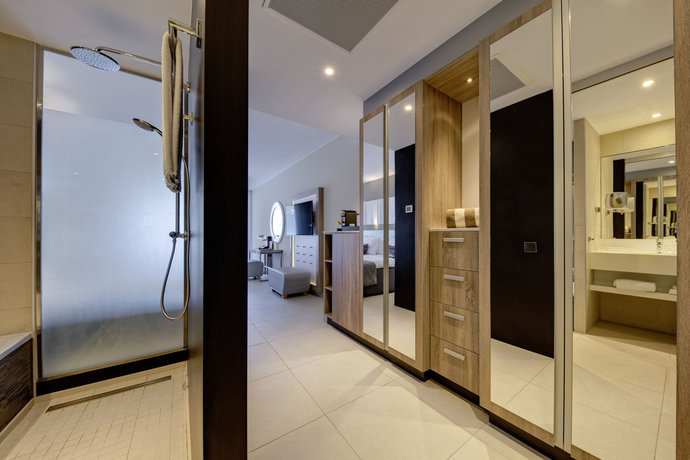 Imagen de la habitación del Hotel Radisson Blu Resort and Spa, Gran Canaria Mogan. Foto 4