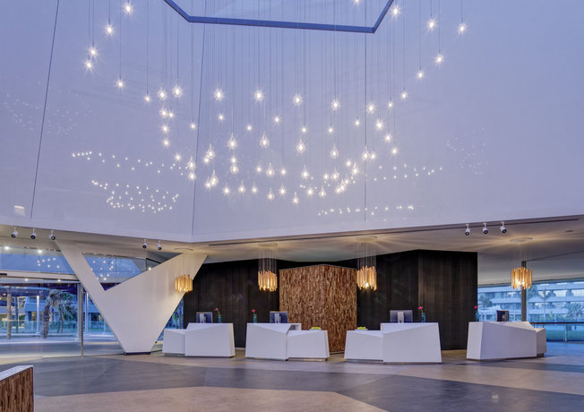 Imagen de los interiores del Hotel Radisson Blu Resort and Spa, Gran Canaria Mogan. Foto 13