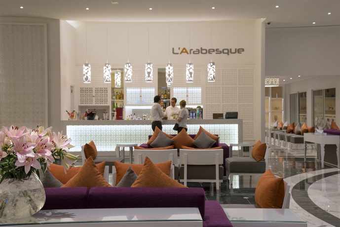 Imagen del bar/restaurante del Hotel Radisson Blu Resort and Thalasso, Hammamet. Foto 4