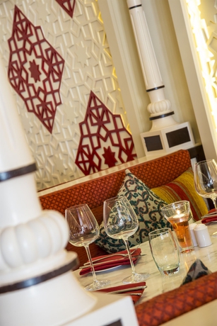 Imagen del bar/restaurante del Hotel Radisson Blu Resort and Thalasso, Hammamet. Foto 6