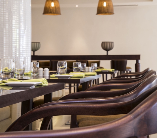 Imagen del bar/restaurante del Hotel Radisson Blu Resort and Thalasso, Hammamet. Foto 7