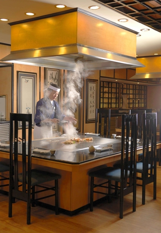 Imagen del bar/restaurante del Hotel Radisson Blu Riyadh. Foto 3