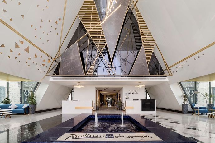 Imagen de los interiores del Hotel Radisson Blu Riyadh Qurtuba. Foto 13