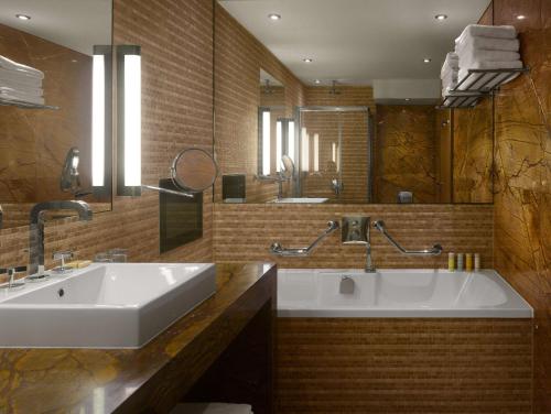 Imagen de la habitación del Hotel Radisson Blu Royal , Dublin. Foto 14