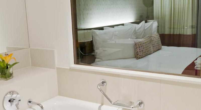 Imagen de la habitación del Hotel Radisson Blu Sandton. Foto 8