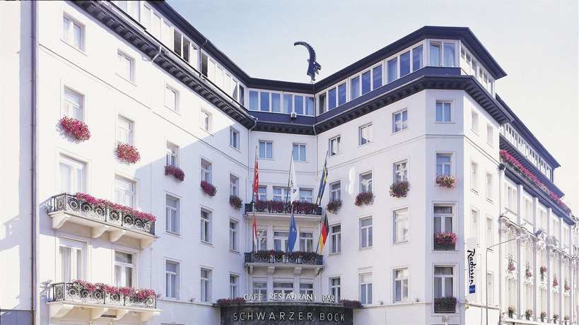 Imagen general del Hotel Radisson Blu Schwarzer Bock. Foto 1