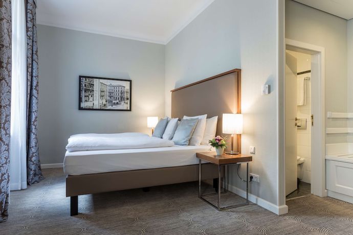 Imagen de la habitación del Hotel Radisson Blu Schwarzer Bock. Foto 4