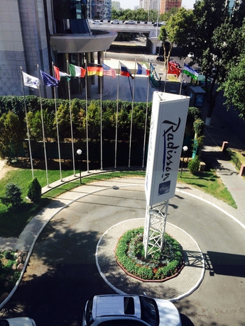 Imagen de los exteriores del Hotel Radisson Blu , Tashkent. Foto 9